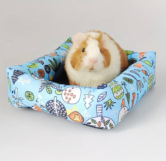 Blue Nature Design Guinea Pig bed with removable inner